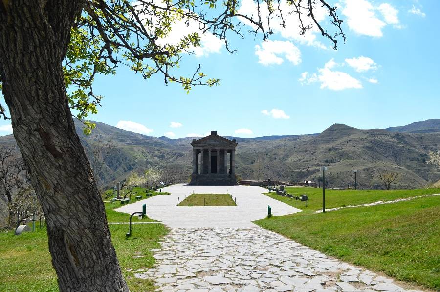 Вид на Гарни, Армения