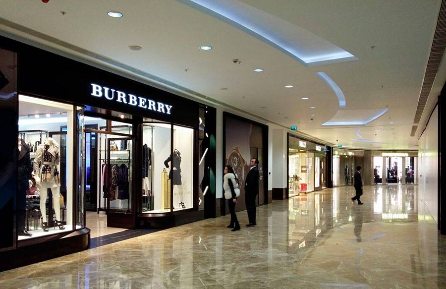 фирменные магазины в Баку