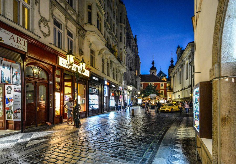 Лучшее время для шоппинга в Чехии