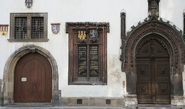 Двери в Староместкой ратуше