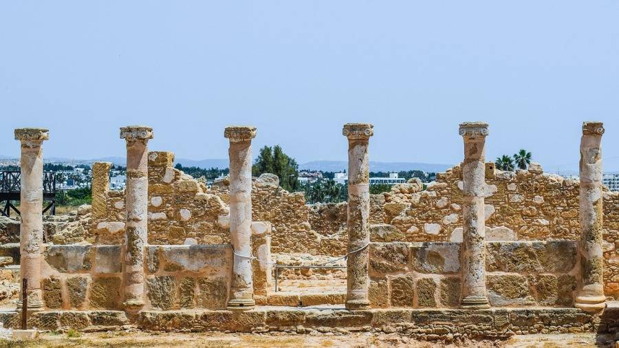 Пафос славится античными памятниками