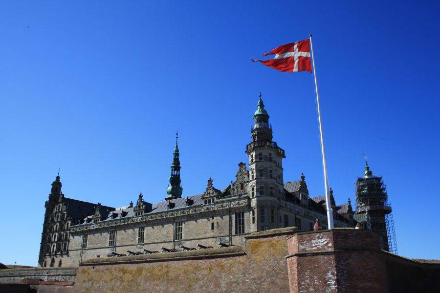 Замок эпохи возрождения, включенный в список объектов всемирного наследия ЮНЕСКО