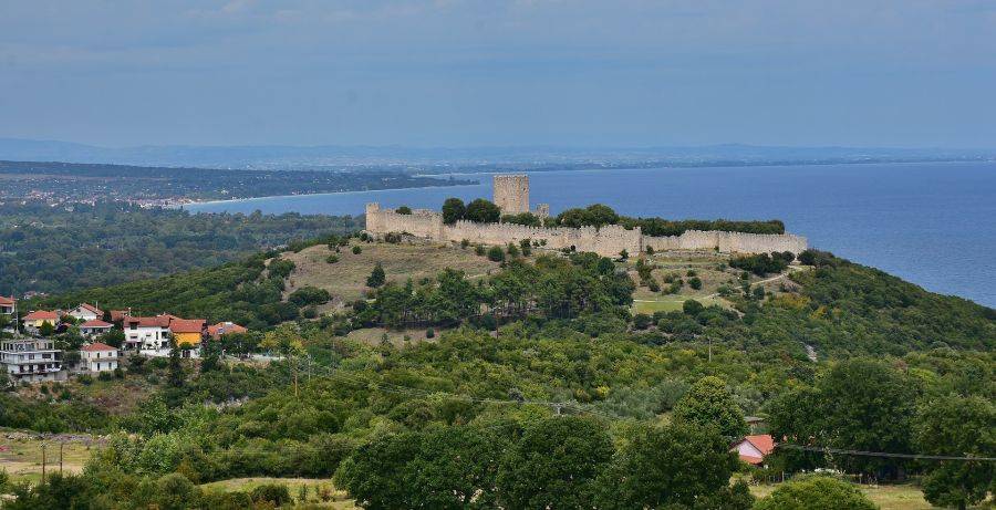 Замок-крепость XIII века