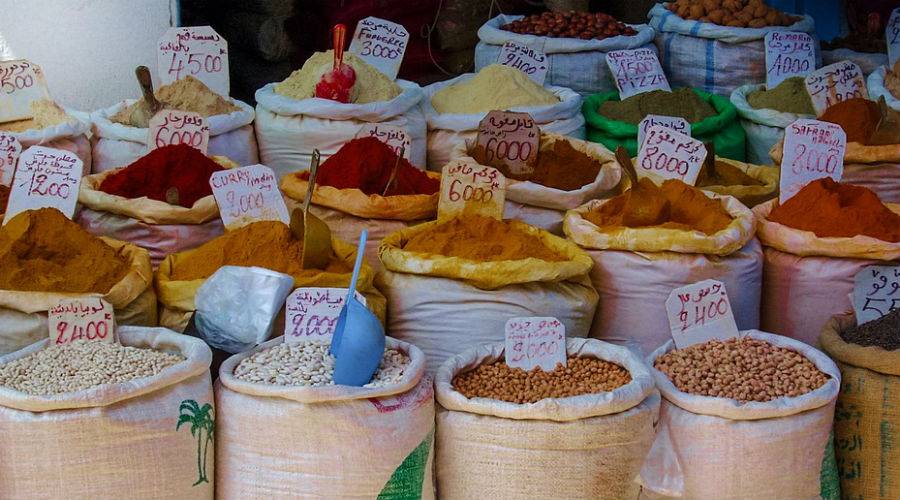 Цены на продукты на рынке в Марокко 