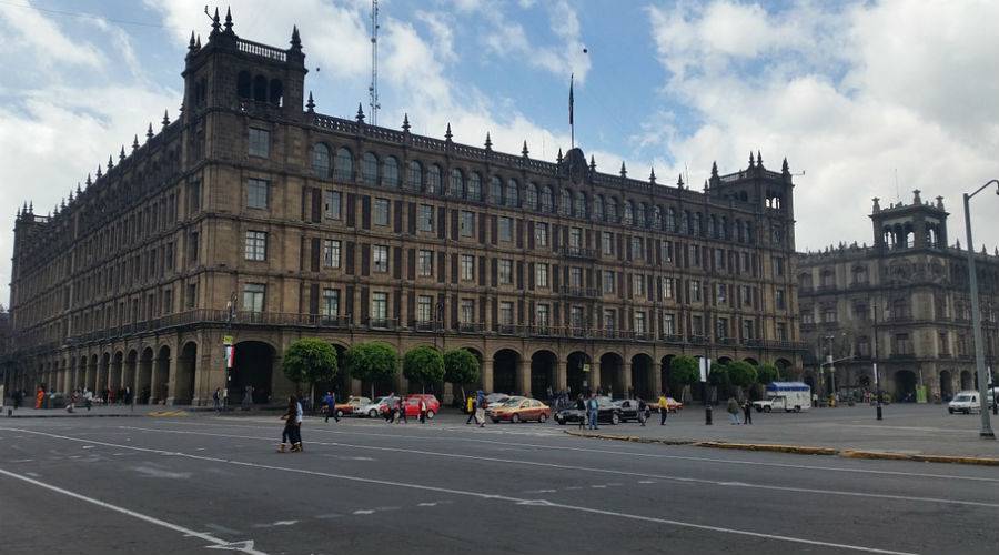 Отдых и посещение исторического центра в Мехико 