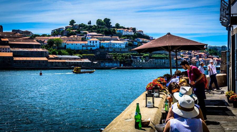 Цены на отдых в кафе в Португалии 