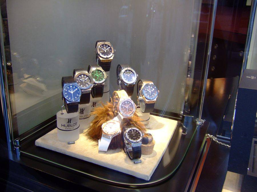 Швейцарские часы по праву завоевали популярность во всем мире