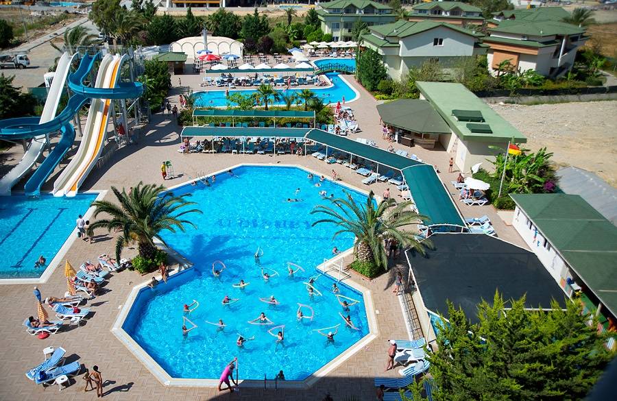Отель с аквапарком Aydinbey Gold Dreams 5*