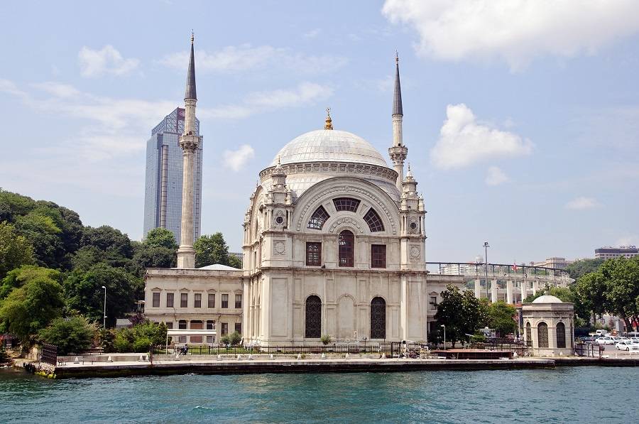 Мечеть Безмиалем Валиде Султан, Стамбул