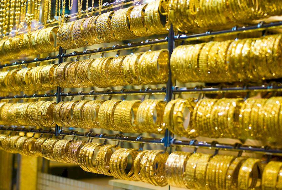 Здесь представлен широчайший выбор золотых украшений от классических сережек и цепочек, до огромных экзотических колье